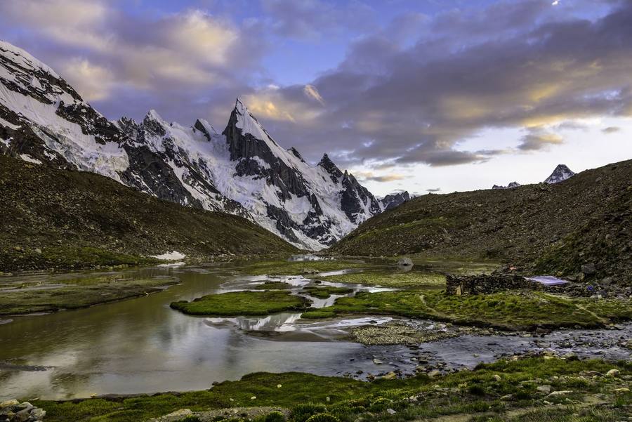 Laila Peak, Hushe
